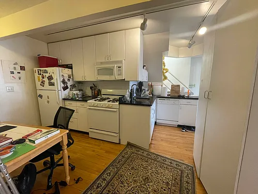 Rented by The Downtown LLC | media 22