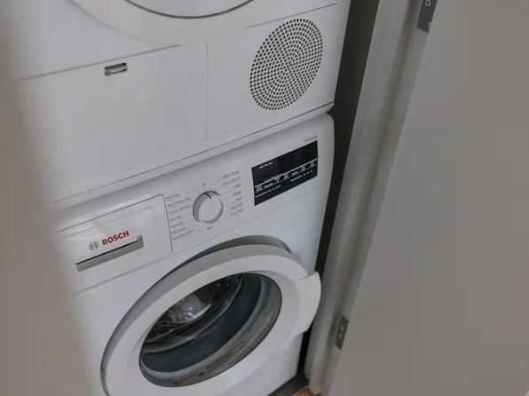 515 West 38th Street image 5 of 27