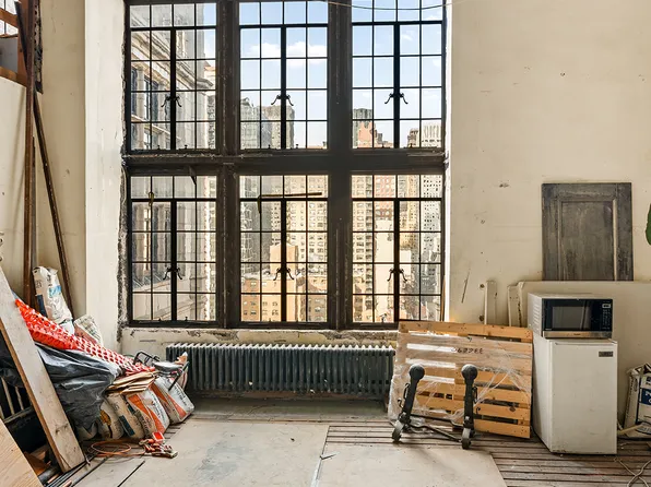 5 Tudor City Place image 7 of 23