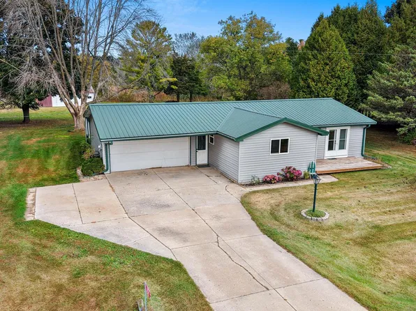 1904 Crystal Springs ROAD, Two Rivers, WI 54241