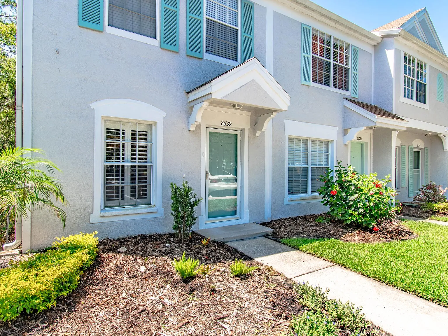 2 bed, 1.5 bath, 1152 sqft, $2,000 — Photo 2