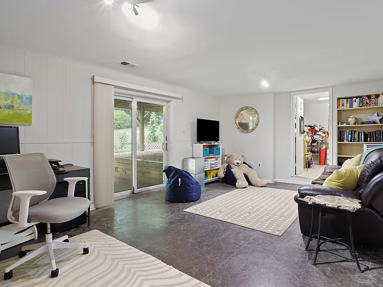 3366 Taleen Ct — Photo 26