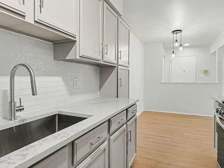 44413 Savery Dr — Photo 4