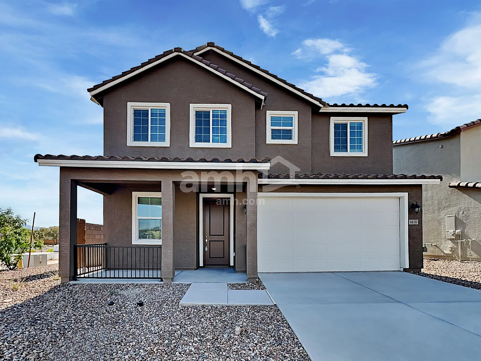 4 bed, 2.5 bath, 2087 sqft, $2,375 — Photo 1