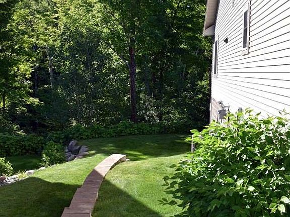 3rd image of 511 Brookstone Cir
