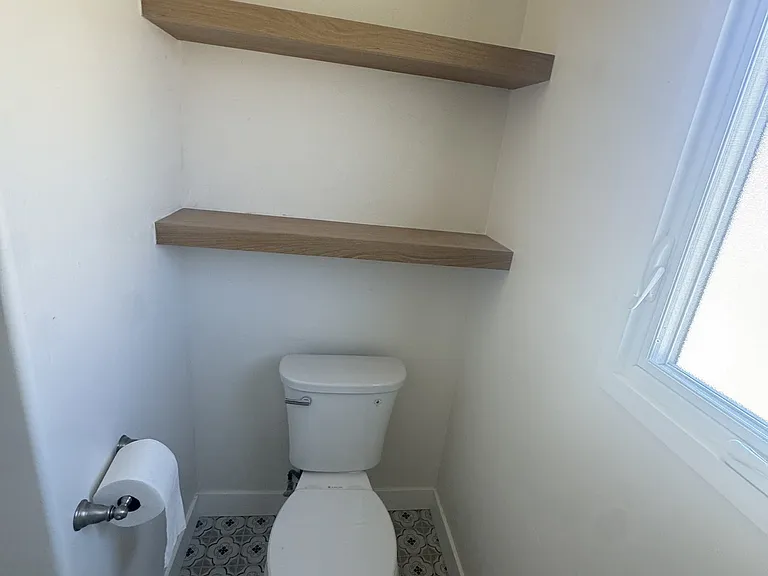 253 Covina Ave — Photo 17
