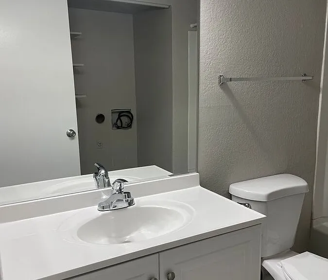 465 W Ivyglen St #13-125 — Photo 7