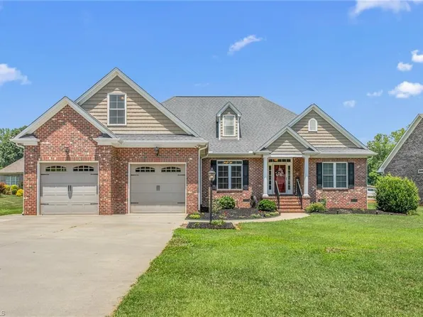 20 Hursey Ct, Gibsonville, NC 27249