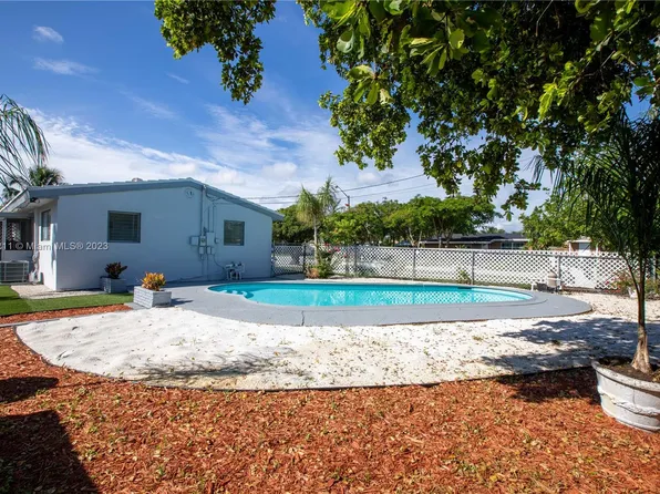 301 NE 26th Ct, Pompano Beach, FL 33064