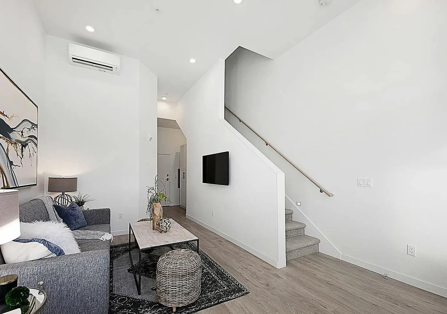 Ballard Townhouse 2bd/2ba, AC, Garage Parking — Photo 3