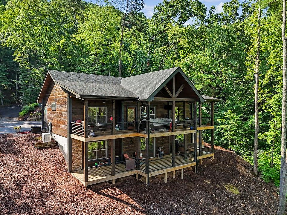 1st image of 240 Pink Pig Ln