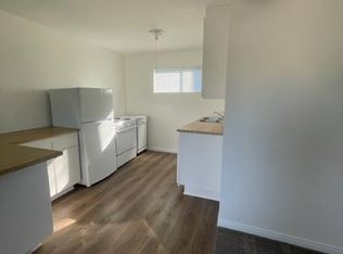 866 Poinsettia Ave #B, San Marcos, CA 92078