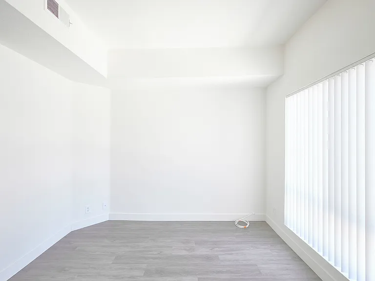 1210 North Cherokee Ave. — Photo 35