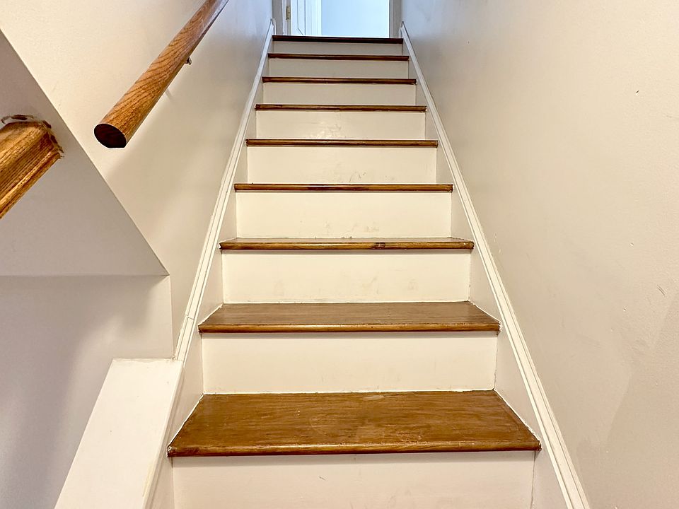 1st image of 2528 Poplar St
