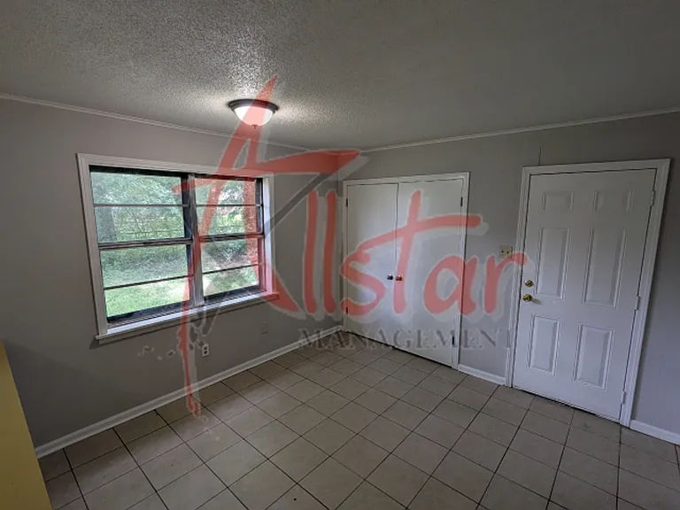 2905 Brook Cv — Photo 6