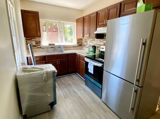 52 Willow Dr FLOOR 2, New Rochelle, NY 10805