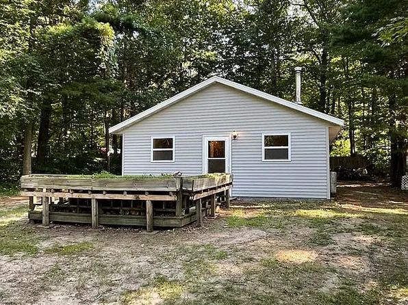 9751 W Silver Lake Rd, Mears, MI 49436
