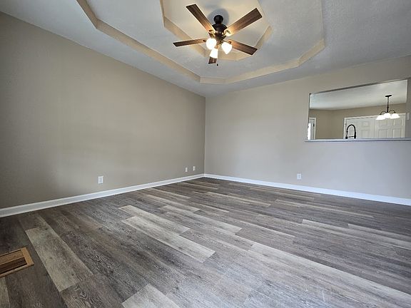 3rd image of 434 Pacific Ave