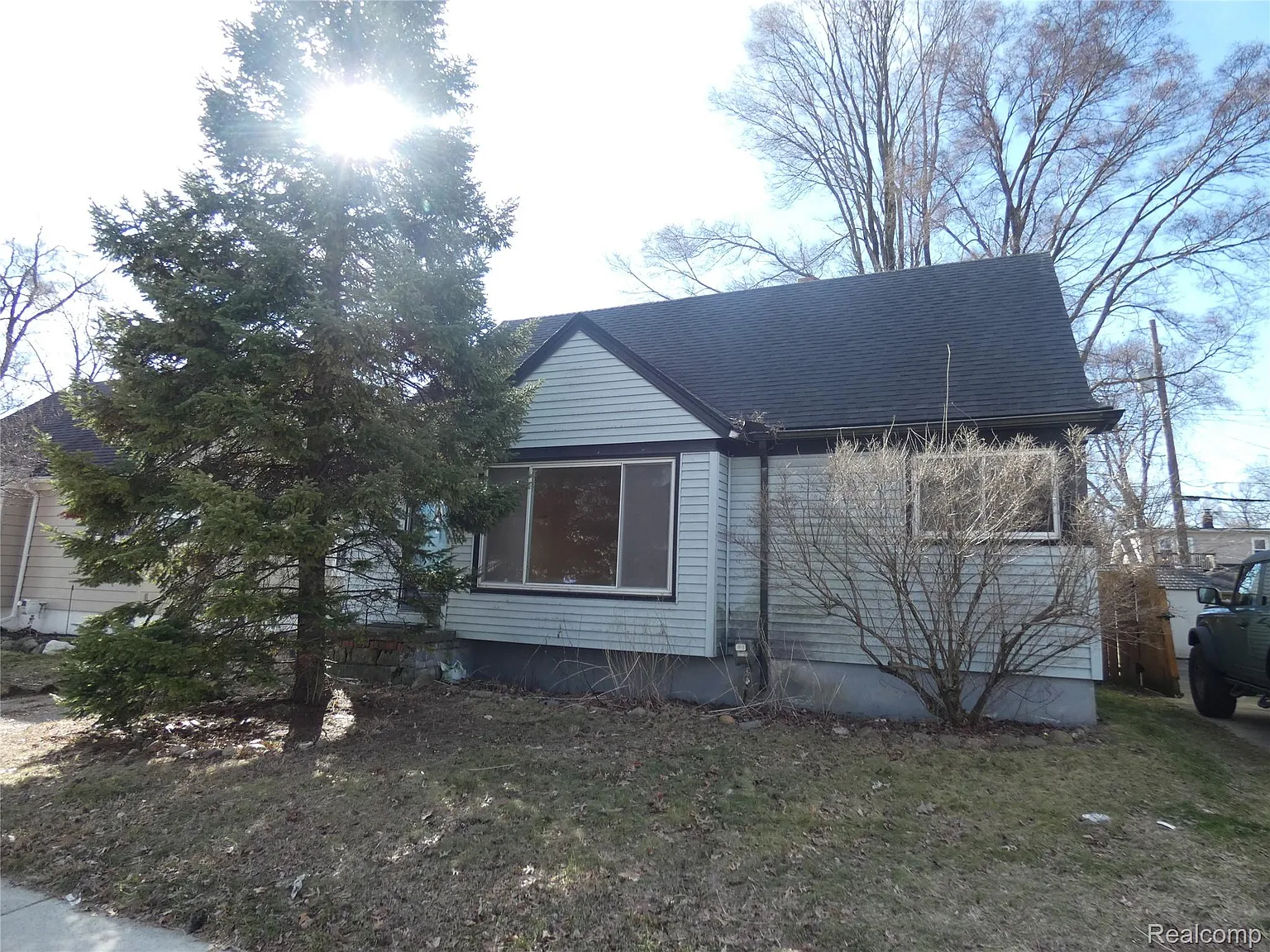 311 Adams Ct photo 1