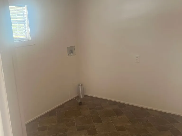 208 Spruce St #4 — Photo 2
