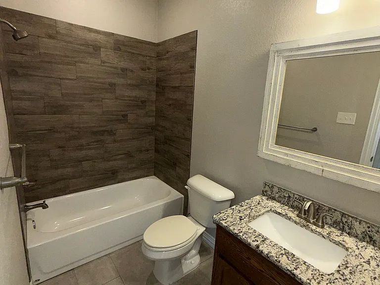 3118 Fenway Cir — Photo 6