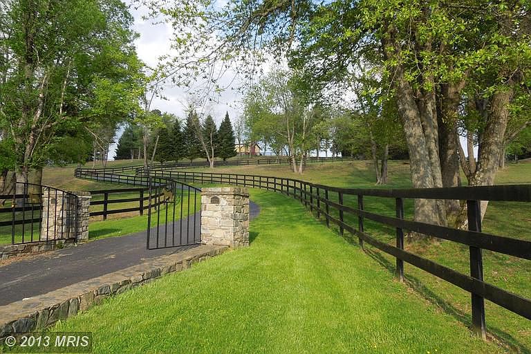 Gated entry from Cattail Run