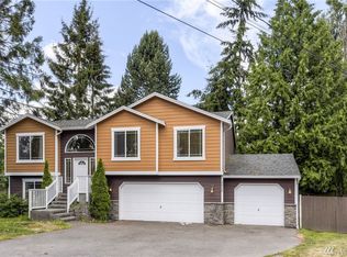 24316 90th Ave W, Edmonds, WA 98026