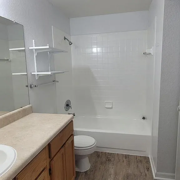 1021 S Hiawassee Rd — Photo 14