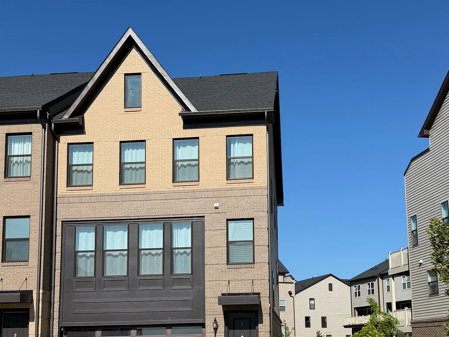 14210 Alki Dr — Photo 3
