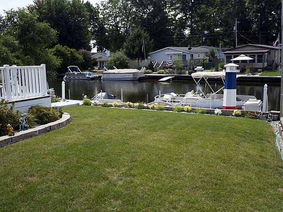 Nice yard add on house
