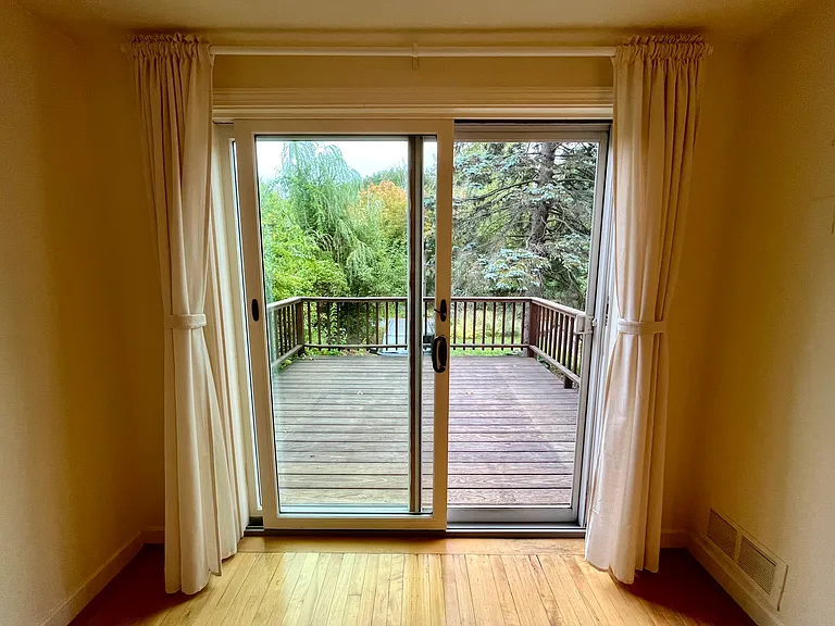 49 Sunnyside Ave — Photo 12
