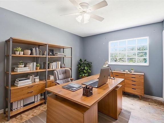 3rd image of 706 Westwood Cir