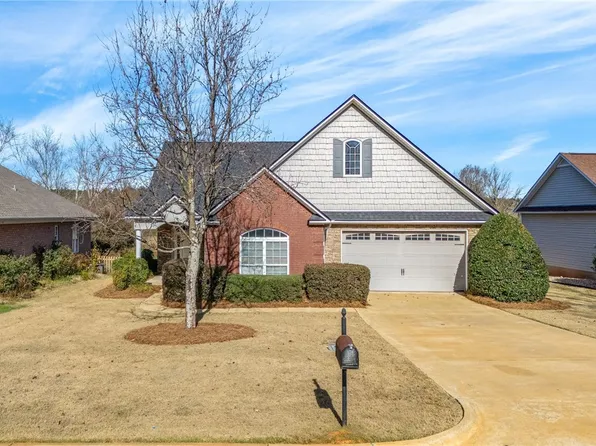 2306 Anderson Lakes Dr, Opelika, AL 36801