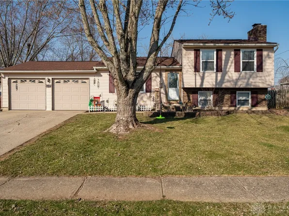 691 Hile Ln, Englewood, OH 45322