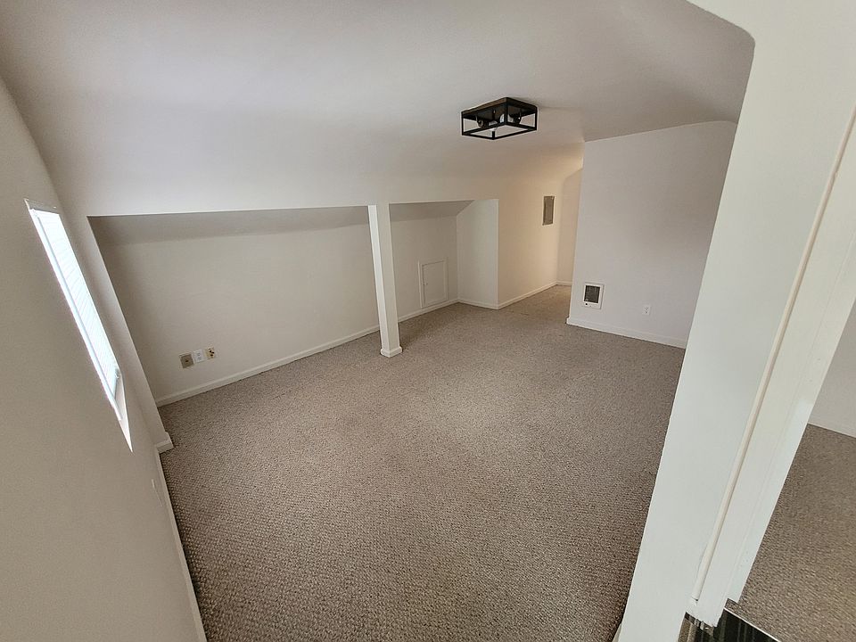 1st image of 12437 Tukwila International Blvd #12