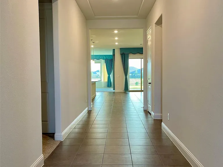 689 Cape Capri Dr — Photo 5