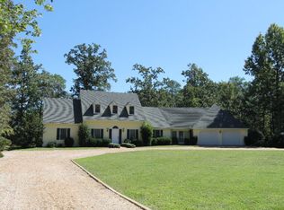 203 Bland Point Rd, Deltaville, VA 23043