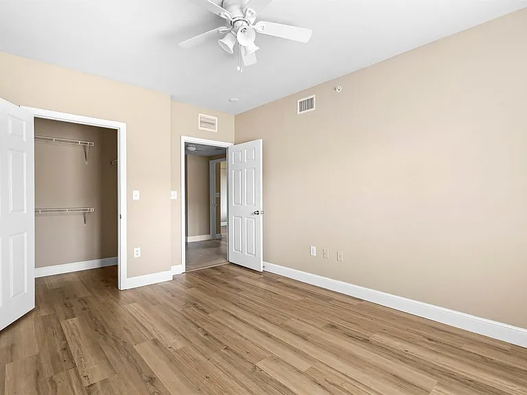 6450 Emerald Dunes Dr #103 — Photo 23