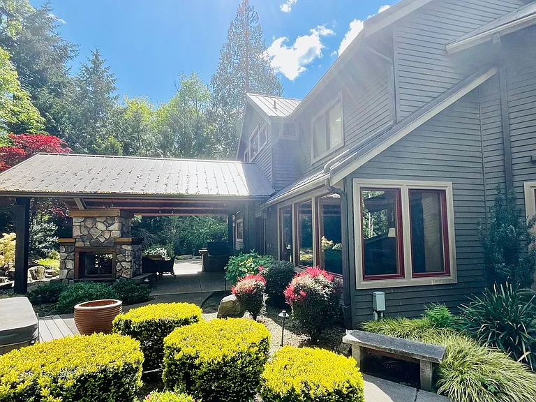 1130 Lancaster Way SE — Photo 35