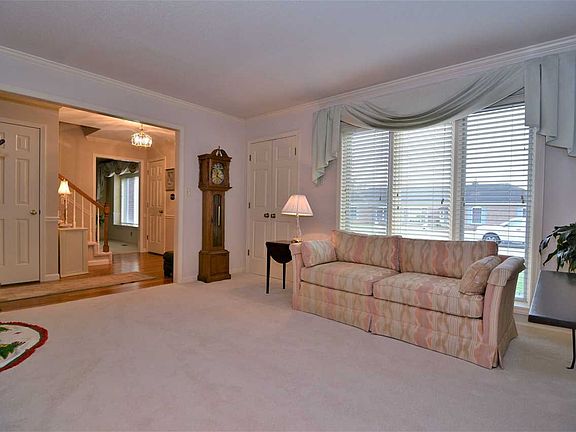 5th image of 7840 E Gum St