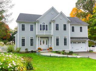 98 Beechwood Rd, Wellesley, MA 02482