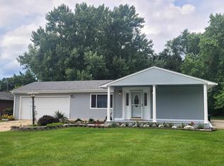 5556 Knollwood Rd, Rockford, IL 61107