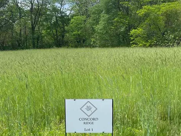 4001 Concord Ln, Wapello, IA 52653