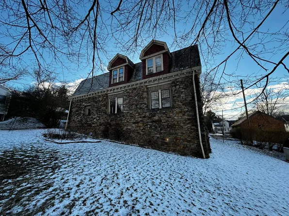 212 1/2 Central Ave, Oil City, PA 16301