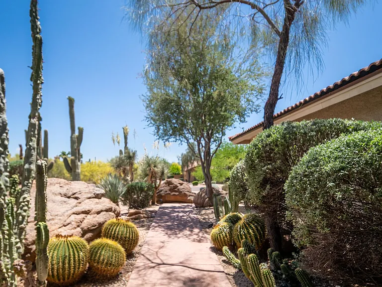 8418 E La Junta Rd — Photo 57