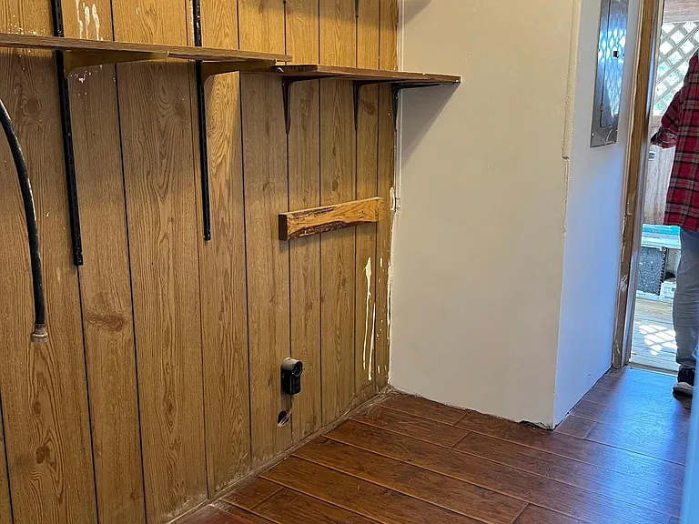 9100 Puritan Way — Photo 8