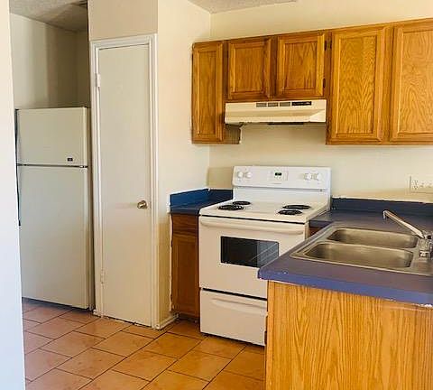 3rd image of 5120 San Francisco Ave #114