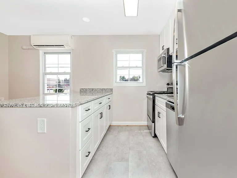 Parkview — Photo 31