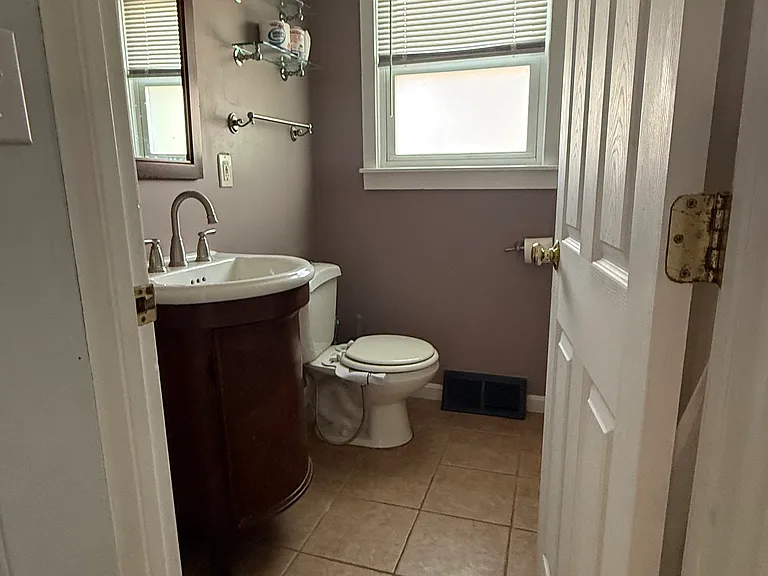 150 Northern Blvd — Photo 19