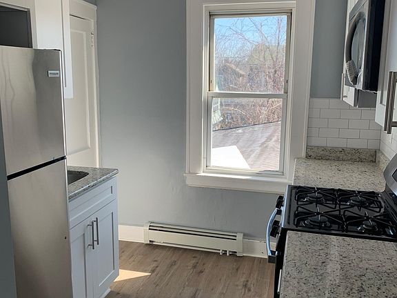 2nd image of 28-30 Monticello Ave Unit 3
